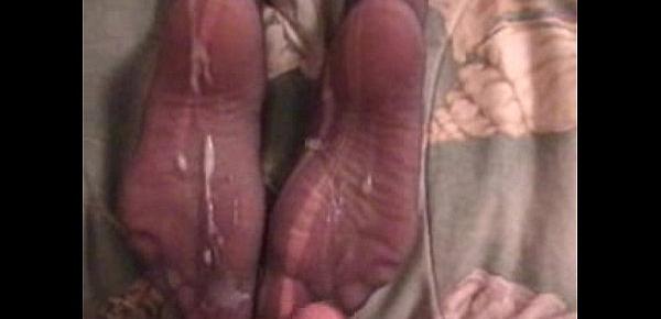  masturbating and cumming on nylon soles